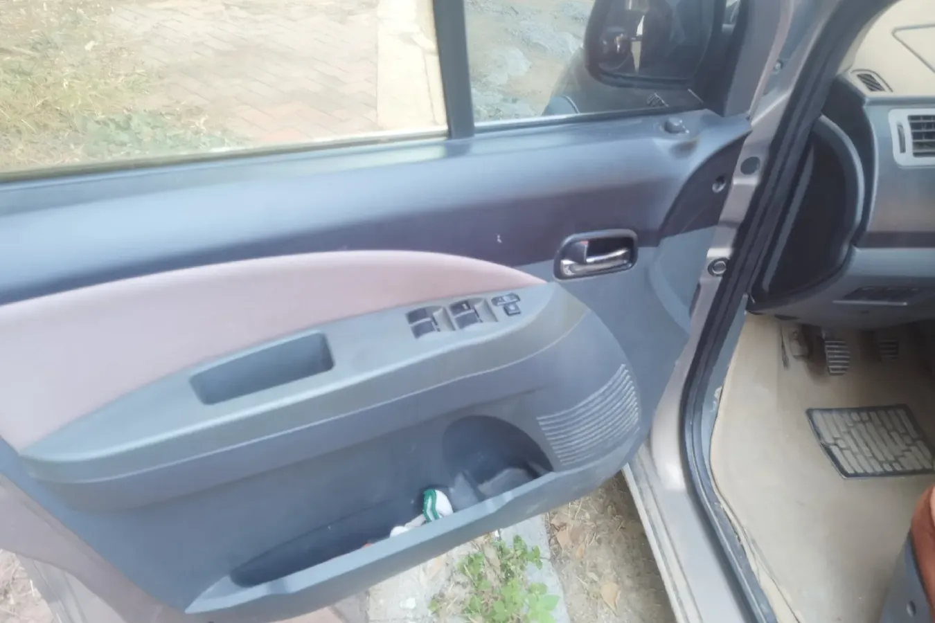 2012 DongFeng Forthing Joyear 1.5L 120HP L4 5MT,autocango,china used car exporter,china ev exporter,chinese used car exporter,chinese used ev exporter