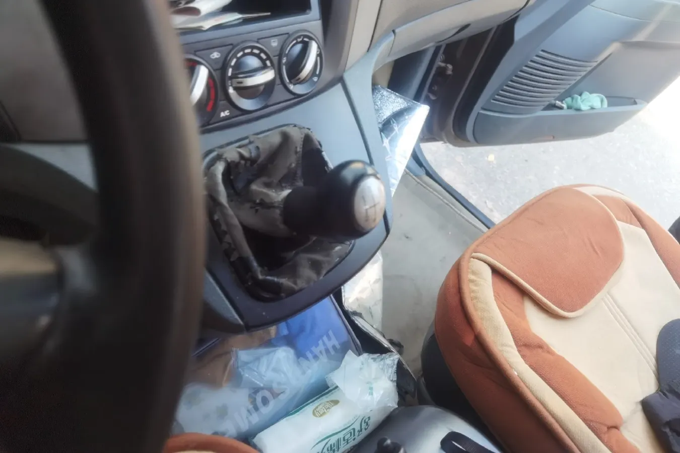 2012 DongFeng Forthing Joyear 1.5L 120HP L4 5MT,autocango,china used car exporter,china ev exporter,chinese used car exporter,chinese used ev exporter