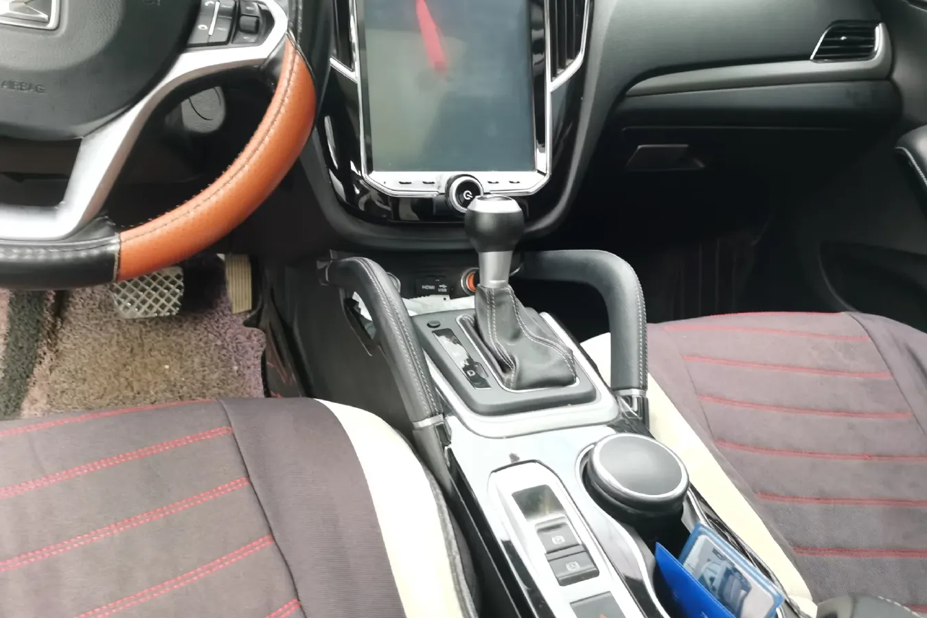 2017 Zotye SR7 1.5T 150HP L4 CVT,autocango,china used car exporter,china ev exporter,chinese used car exporter,chinese used ev exporter