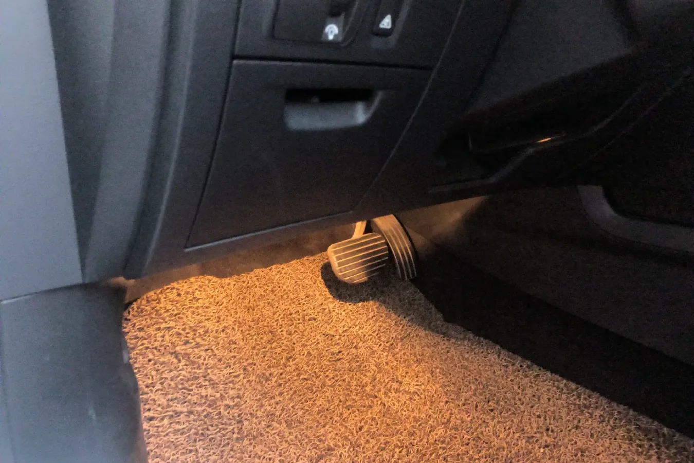 2012 Renault  Talisman 2.5L 190HP V6 6AT,autocango,china used car exporter,china ev exporter,chinese used car exporter,chinese used ev exporter