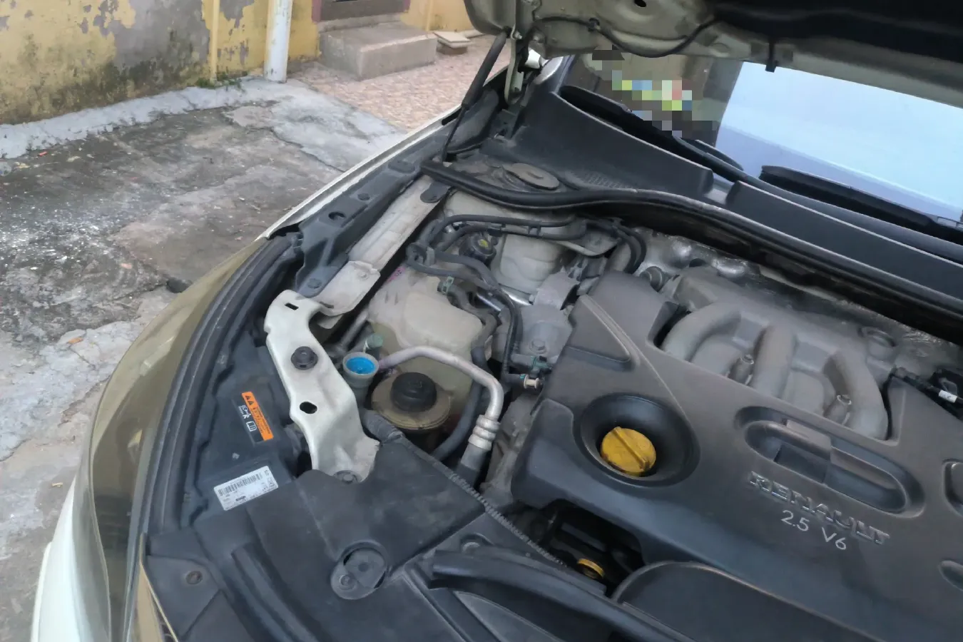 2012 Renault  Talisman 2.5L 190HP V6 6AT,autocango,china used car exporter,china ev exporter,chinese used car exporter,chinese used ev exporter