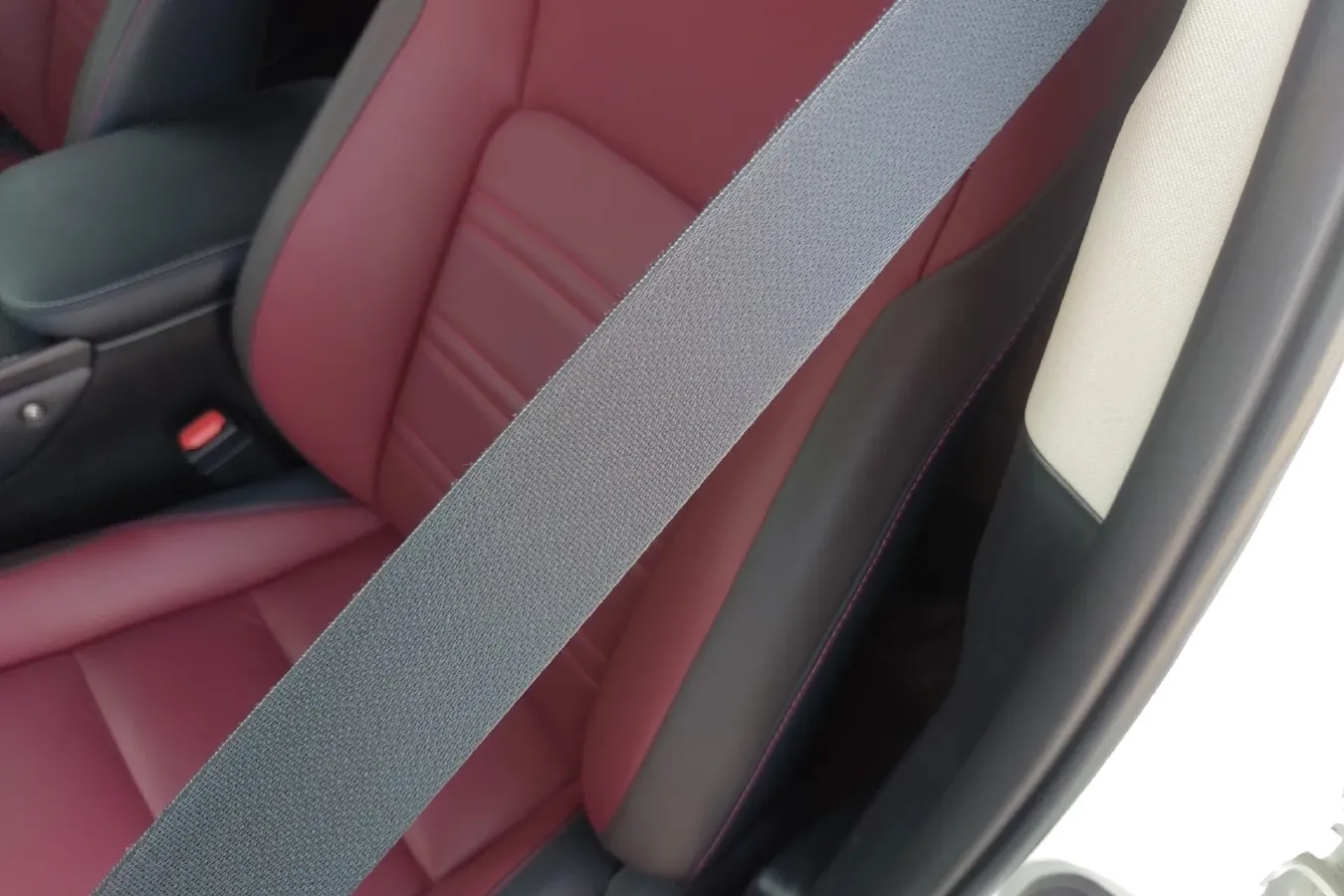 2018 Lexus NX 2.0T 238HP L4 6AT,autocango,china used car exporter,china ev exporter,chinese used car exporter,chinese used ev exporter