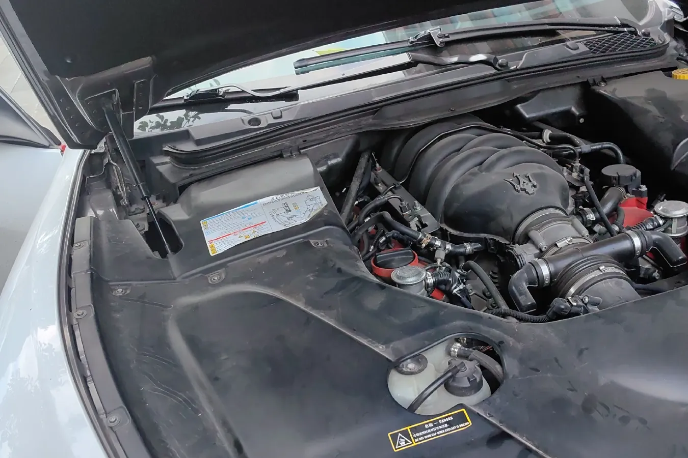 2010 Maserati GranCabrio 4.7L 439HP V8 6AT,autocango,china used car exporter,china ev exporter,chinese used car exporter,chinese used ev exporter