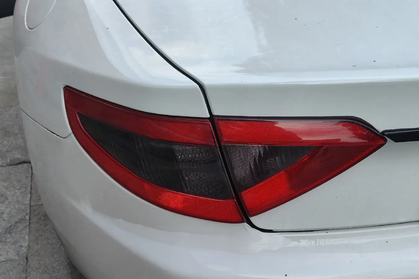 2010 Maserati GranCabrio 4.7L 439HP V8 6AT,autocango,china used car exporter,china ev exporter,chinese used car exporter,chinese used ev exporter