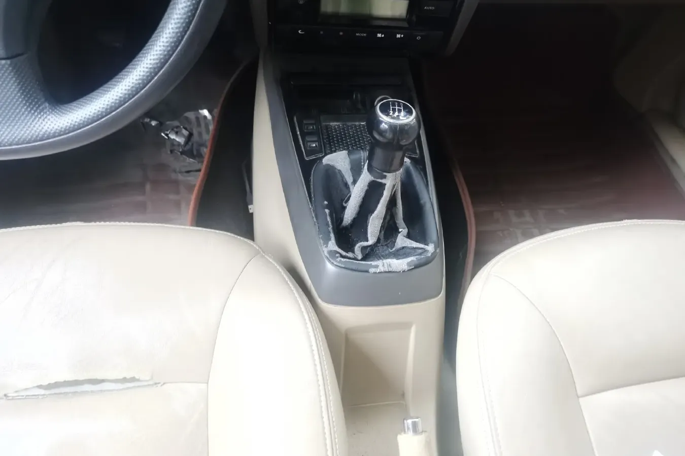 2008 Volkswagen Santana Vista 1.8L 101HP L4 5MT,autocango,china used car exporter,china ev exporter,chinese used car exporter,chinese used ev exporter