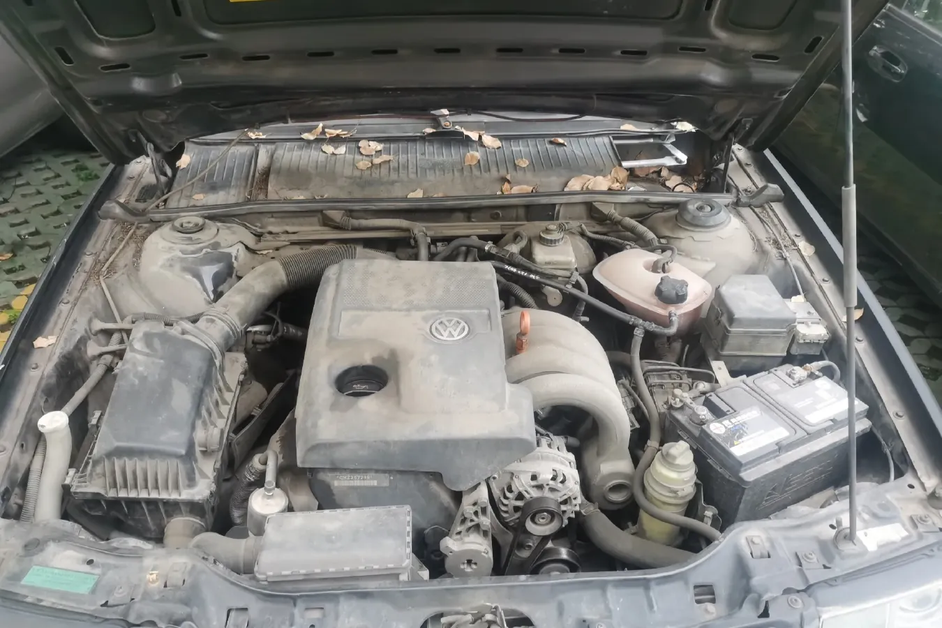 2008 Volkswagen Santana Vista 1.8L 101HP L4 5MT,autocango,china used car exporter,china ev exporter,chinese used car exporter,chinese used ev exporter