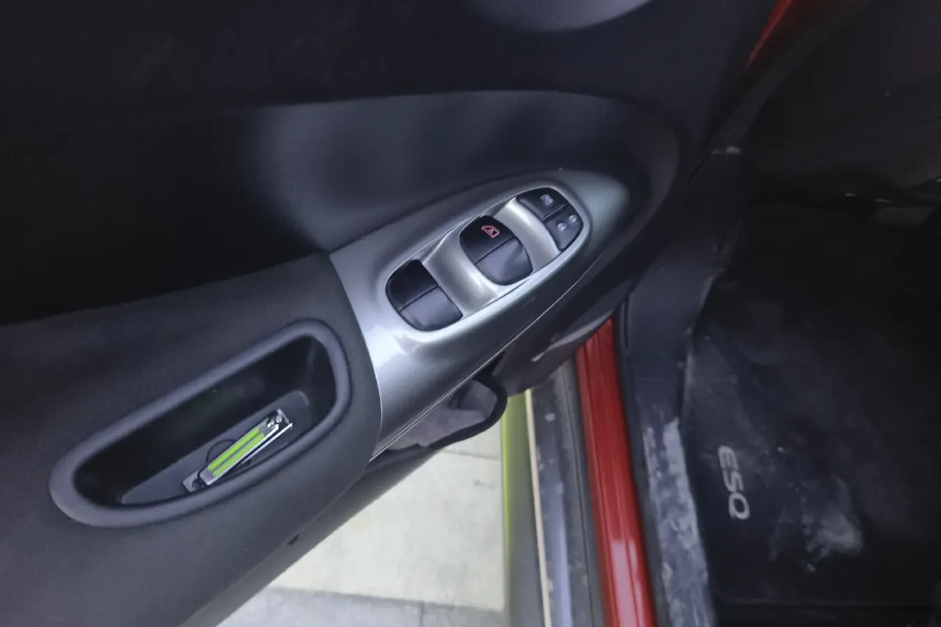 2014 Infiniti ESQ 1.6L 116HP L4 CVT,autocango,china used car exporter,china ev exporter,chinese used car exporter,chinese used ev exporter