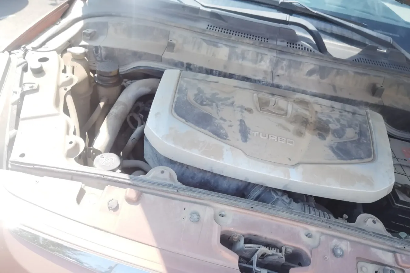 2013 Luxgen Grand7 SUV 2.2T 178HP L4 5AT,autocango,china used car exporter,china ev exporter,chinese used car exporter,chinese used ev exporter