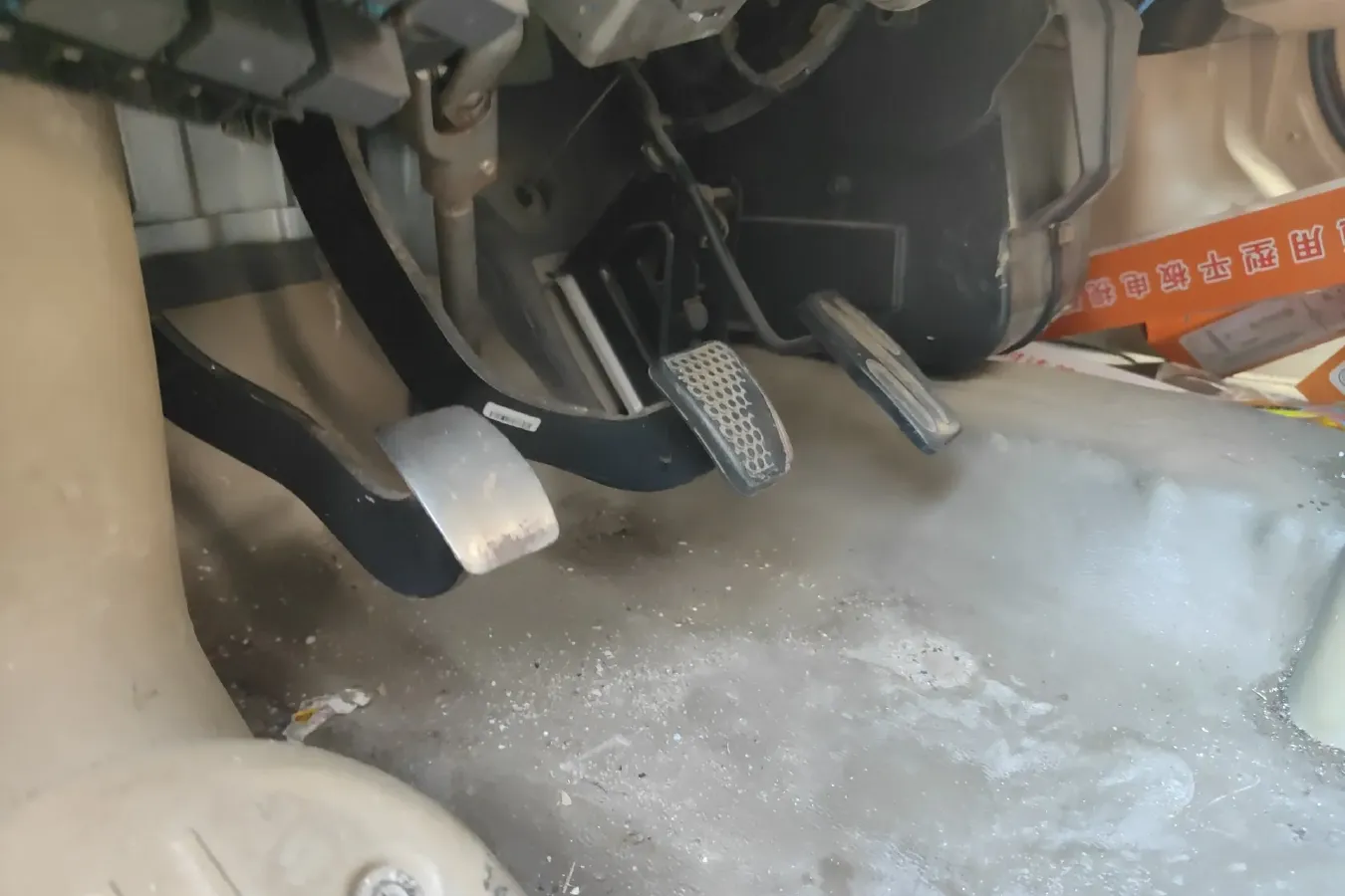 2012 DongFeng DFSK C37 1.4L 101HP L4 5MT,autocango,china used car exporter,china ev exporter,chinese used car exporter,chinese used ev exporter