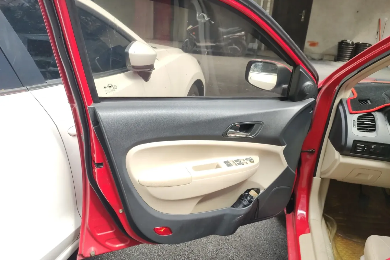 2012 Geely KingKong Fortune 1.5L 102HP L4 5MT,autocango,china used car exporter,china ev exporter,chinese used car exporter,chinese used ev exporter