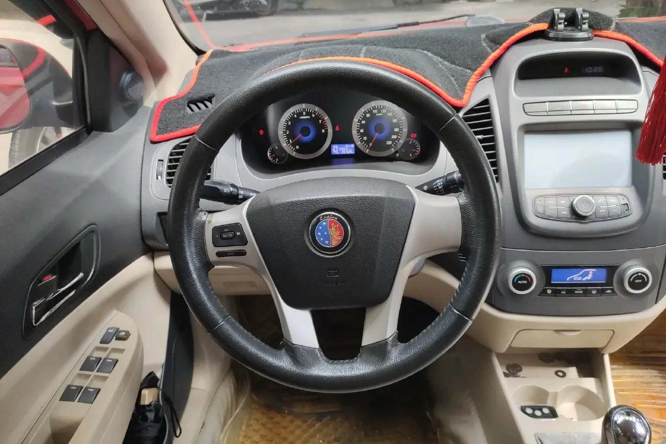 2012 Geely KingKong Fortune 1.5L 102HP L4 5MT,autocango,china used car exporter,china ev exporter,chinese used car exporter,chinese used ev exporter