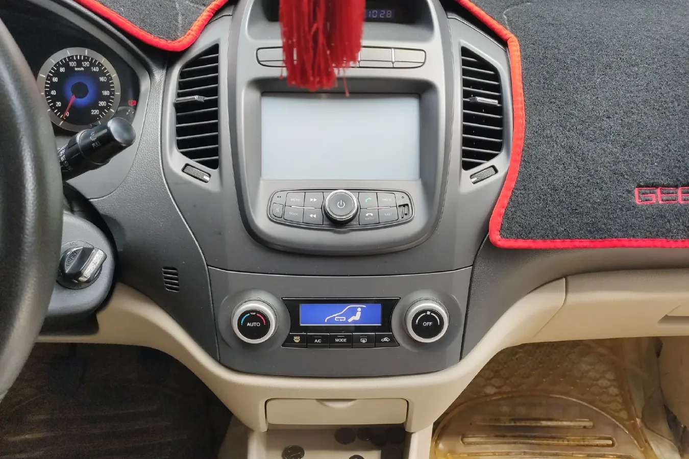 2012 Geely KingKong Fortune 1.5L 102HP L4 5MT,autocango,china used car exporter,china ev exporter,chinese used car exporter,chinese used ev exporter