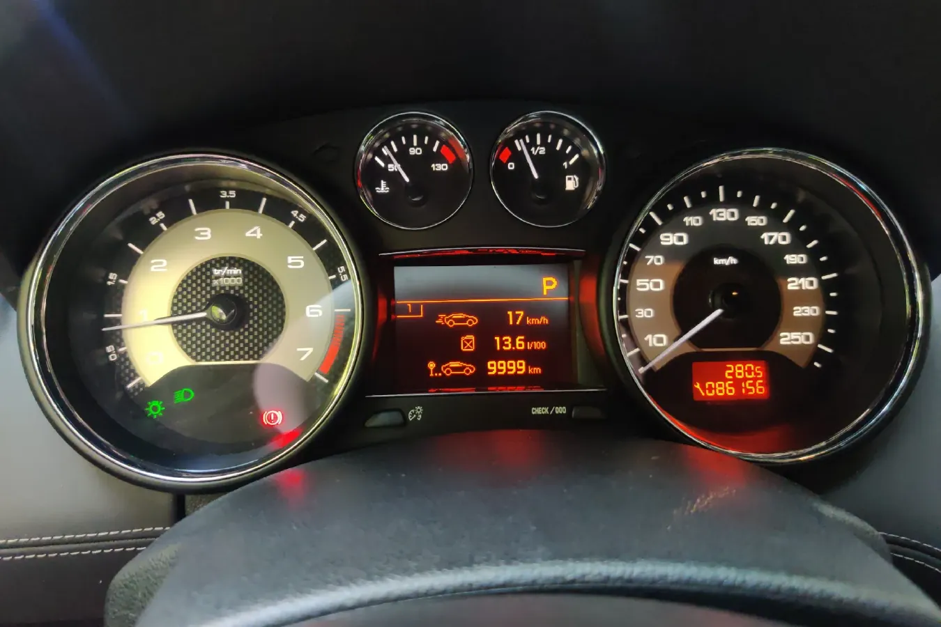 2011 Peugeot RCZ 1.6T 156HP L4 6AT,autocango,china used car exporter,china ev exporter,chinese used car exporter,chinese used ev exporter