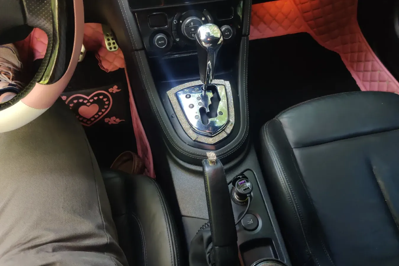 2011 Peugeot RCZ 1.6T 156HP L4 6AT,autocango,china used car exporter,china ev exporter,chinese used car exporter,chinese used ev exporter