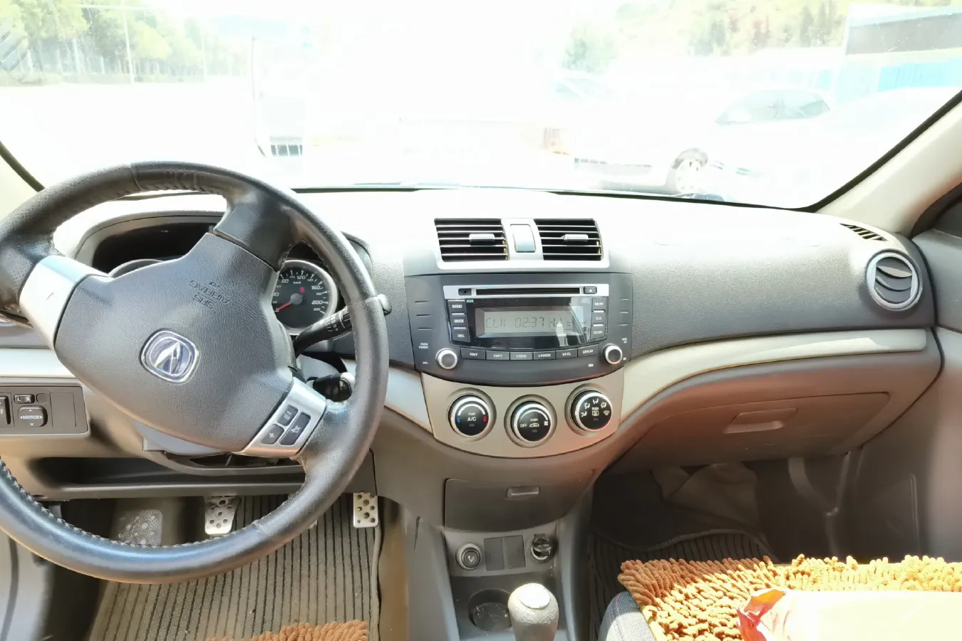 2010 ChangAn Alsvin 1.5L 98HP L4 5MT,autocango,china used car exporter,china ev exporter,chinese used car exporter,chinese used ev exporter