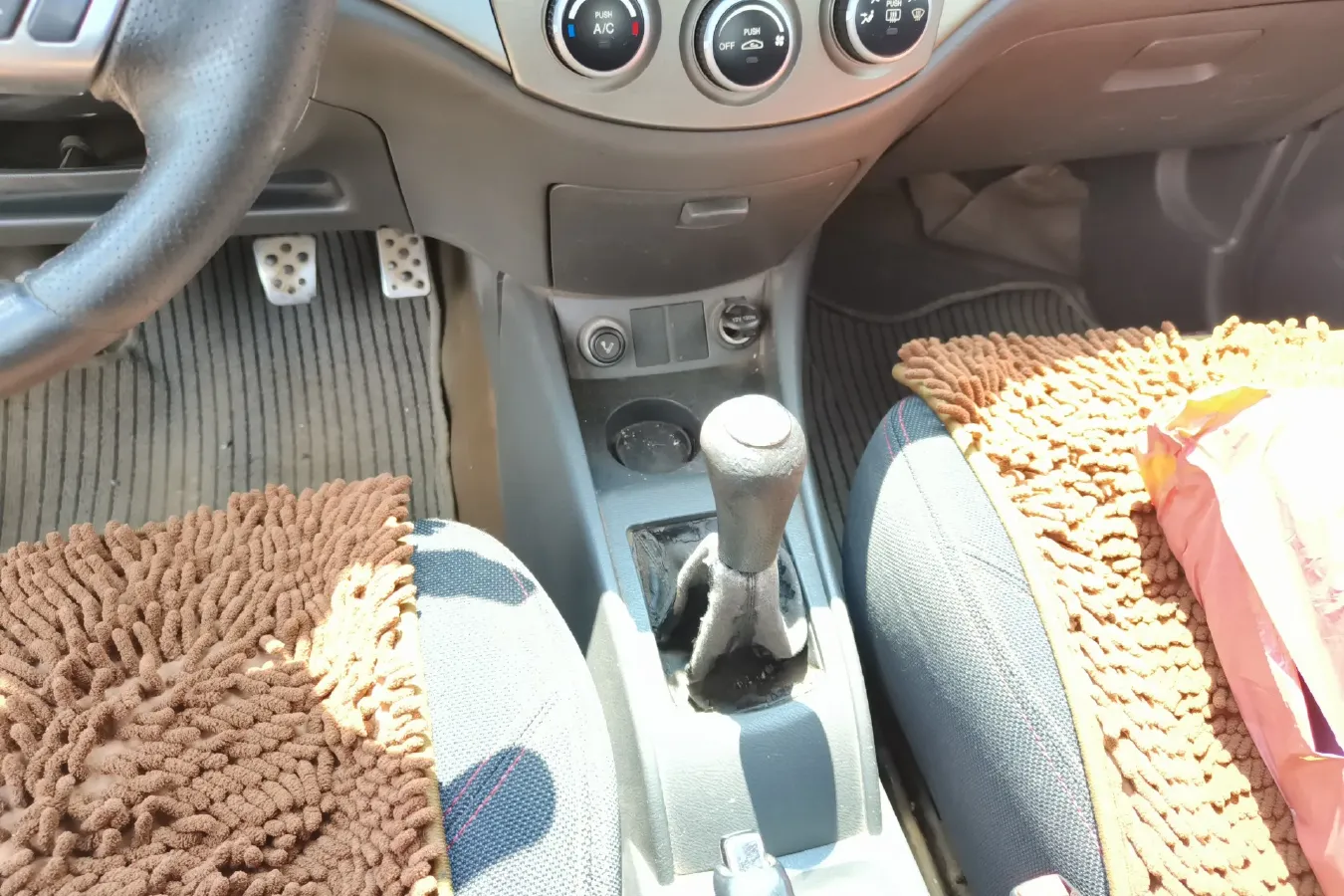 2010 ChangAn Alsvin 1.5L 98HP L4 5MT,autocango,china used car exporter,china ev exporter,chinese used car exporter,chinese used ev exporter