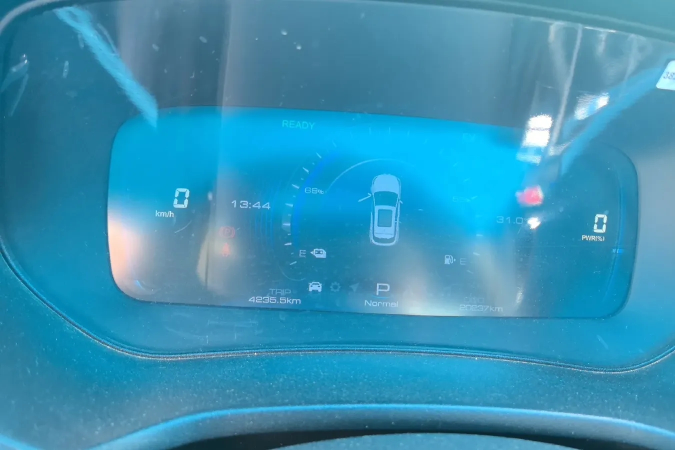 2019 DongFeng Fengon Fengon E3 Range Extended 84HP REEV 17.28KWH,autocango,china used car exporter,china ev exporter,chinese used car exporter,chinese used ev exporter