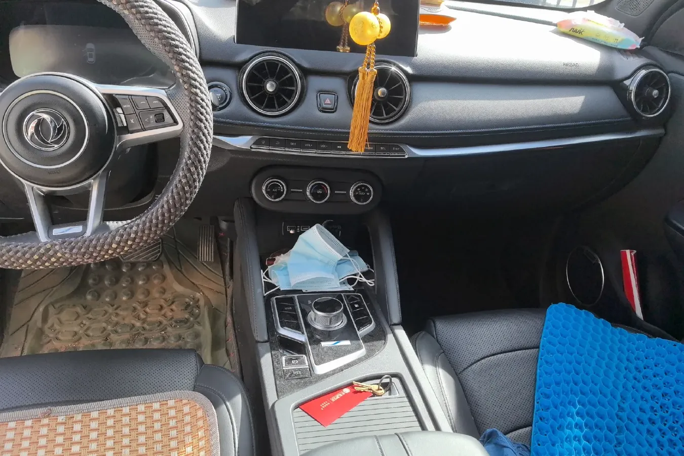 2019 DongFeng Fengon Fengon E3 Range Extended 84HP REEV 17.28KWH,autocango,china used car exporter,china ev exporter,chinese used car exporter,chinese used ev exporter