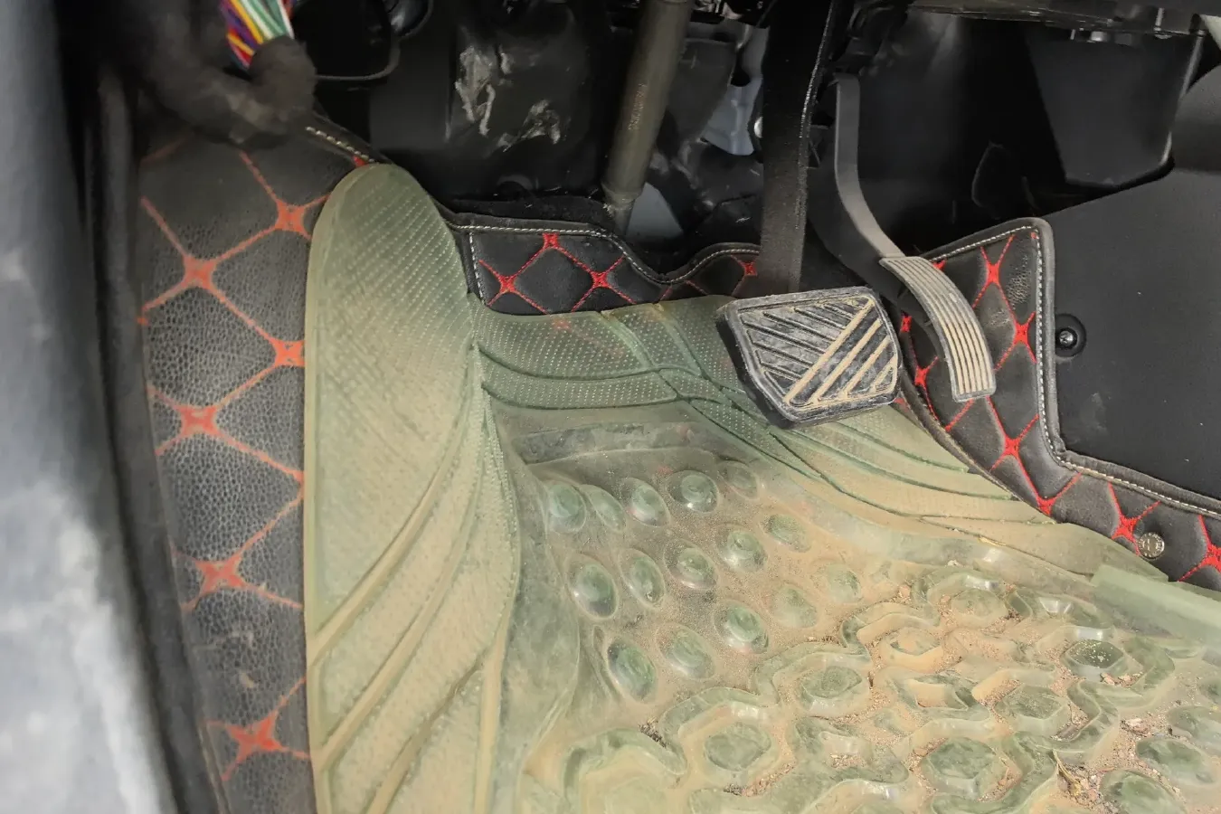 2019 DongFeng Fengon Fengon E3 Range Extended 84HP REEV 17.28KWH,autocango,china used car exporter,china ev exporter,chinese used car exporter,chinese used ev exporter