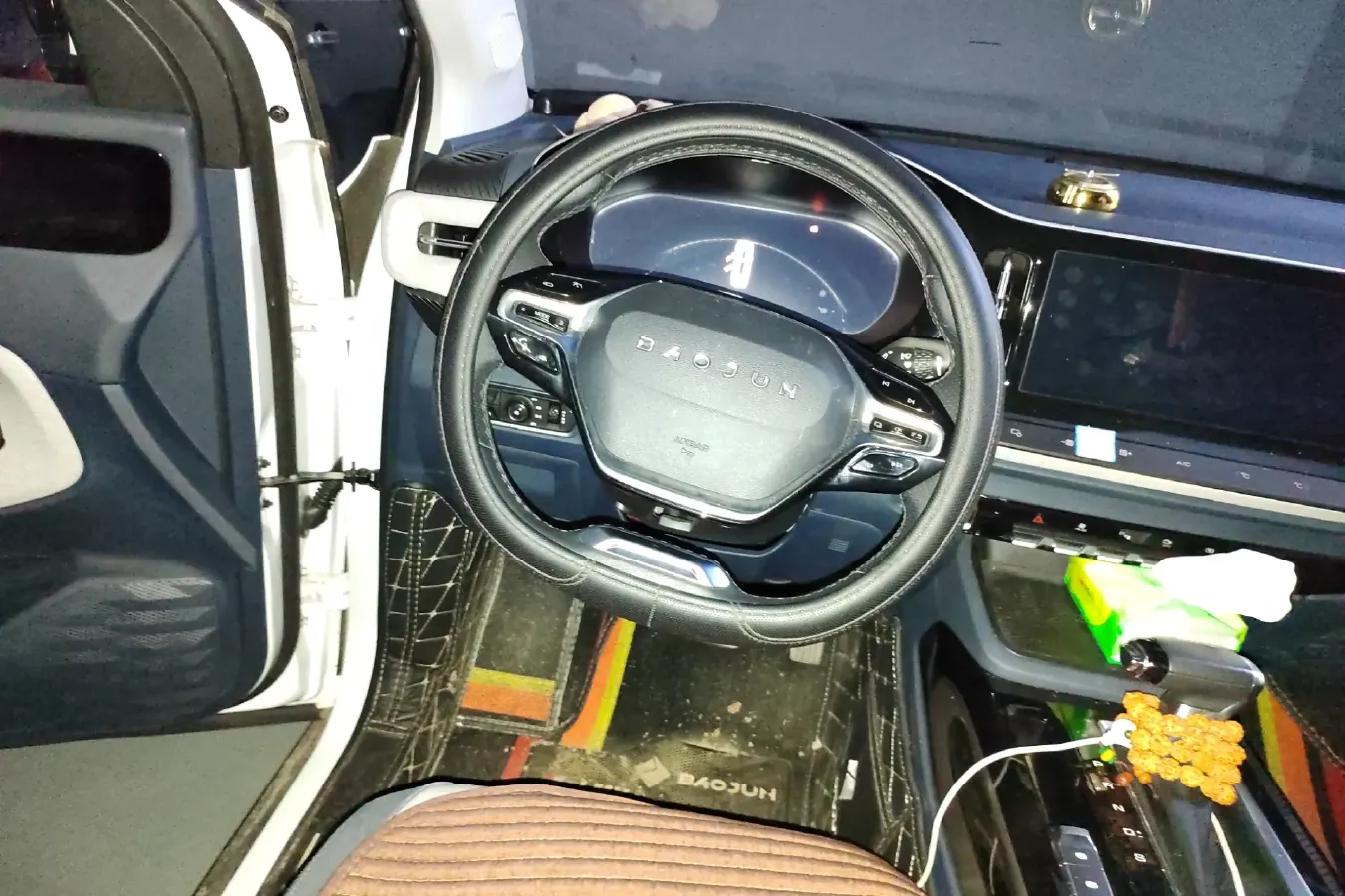 2019 BaoJun RM-5 1.5T 147HP L4 CVT,autocango,china used car exporter,china ev exporter,chinese used car exporter,chinese used ev exporter