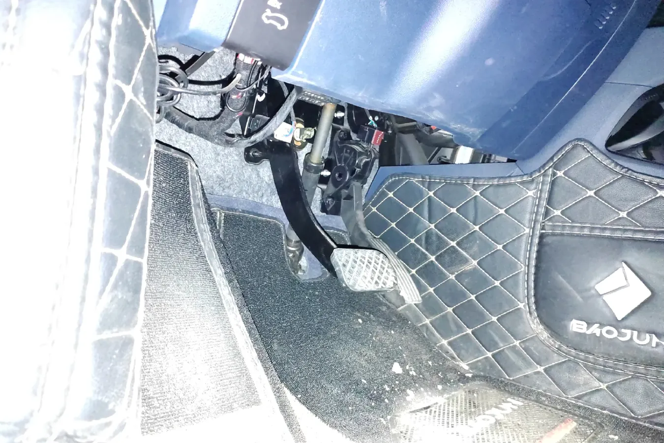 2019 BaoJun RM-5 1.5T 147HP L4 CVT,autocango,china used car exporter,china ev exporter,chinese used car exporter,chinese used ev exporter