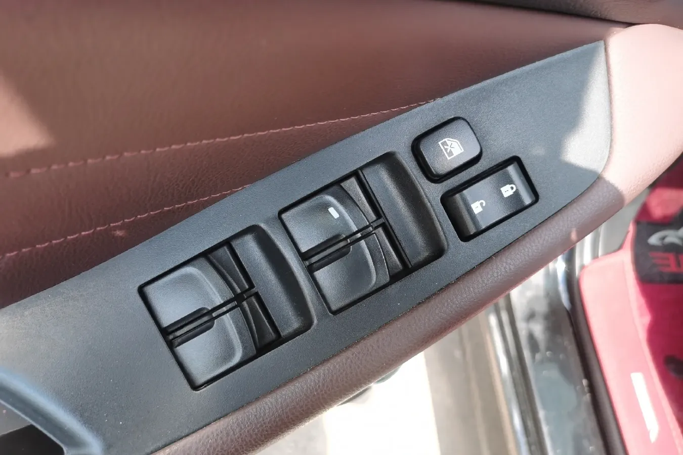 2019 Soueast A5 1.5L 120HP L4 5MT,autocango,china used car exporter,china ev exporter,chinese used car exporter,chinese used ev exporter