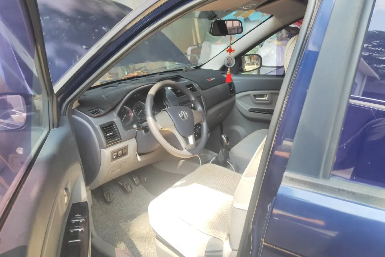 2014 BAIC WeiWang M20 1.5L 102HP L4 5MT,autocango,china used car exporter,china ev exporter,chinese used car exporter,chinese used ev exporter