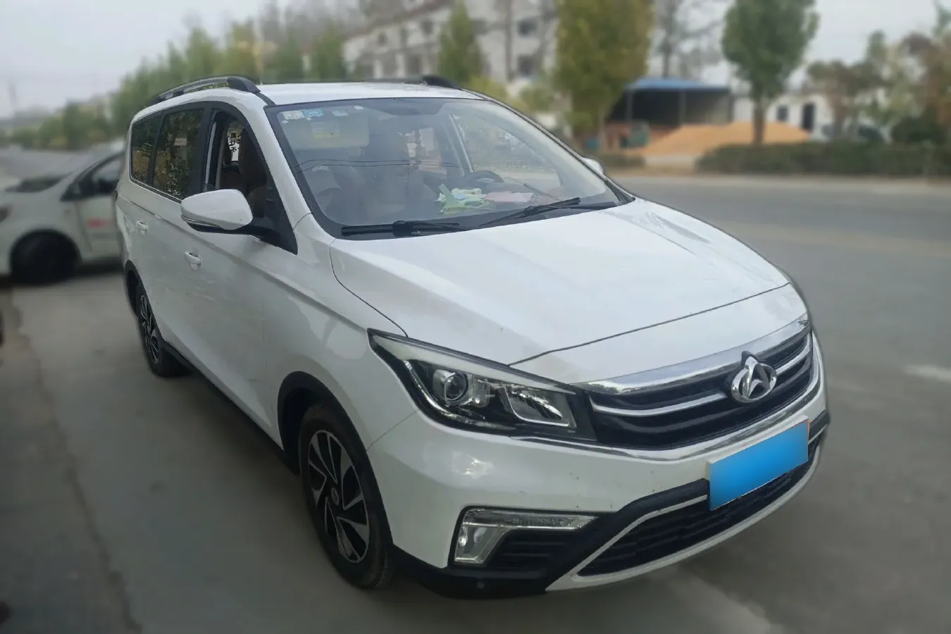 2017 ChangAn Oshan A800 1.6L 125HP L4 5MT,autocango,china used car exporter,china ev exporter,chinese used car exporter,chinese used ev exporter