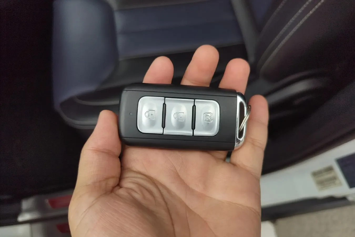 2019 DongFeng Fengon 580 1.8L 133HP L4 E-CVT PHEV 12.69KWH,autocango,china used car exporter,china ev exporter,chinese used car exporter,chinese used ev exporter