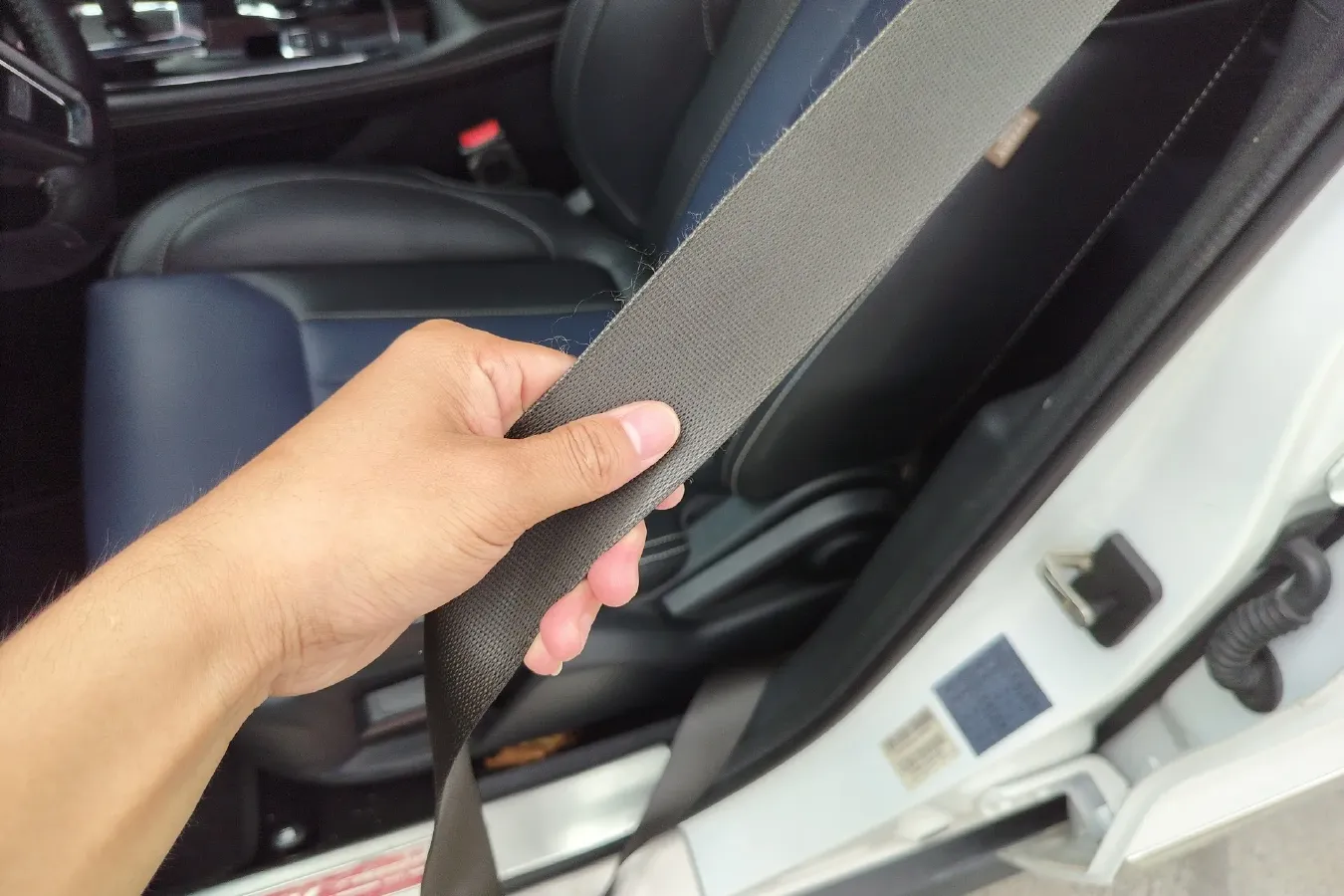 2019 DongFeng Fengon 580 1.8L 133HP L4 E-CVT PHEV 12.69KWH,autocango,china used car exporter,china ev exporter,chinese used car exporter,chinese used ev exporter