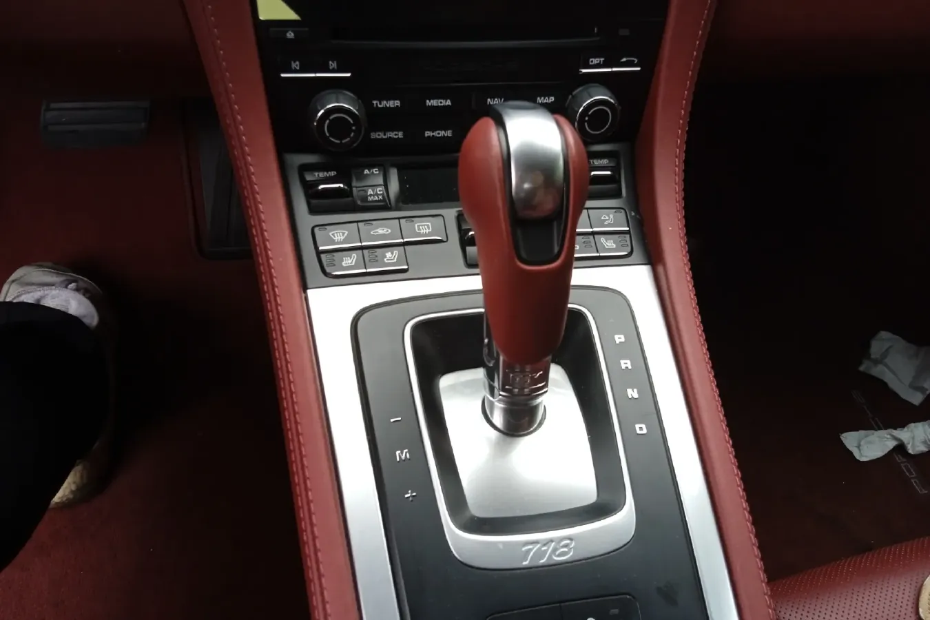 2020 Porsche 718 2.0T 250HP H4 7DCT,autocango,china used car exporter,china ev exporter,chinese used car exporter,chinese used ev exporter