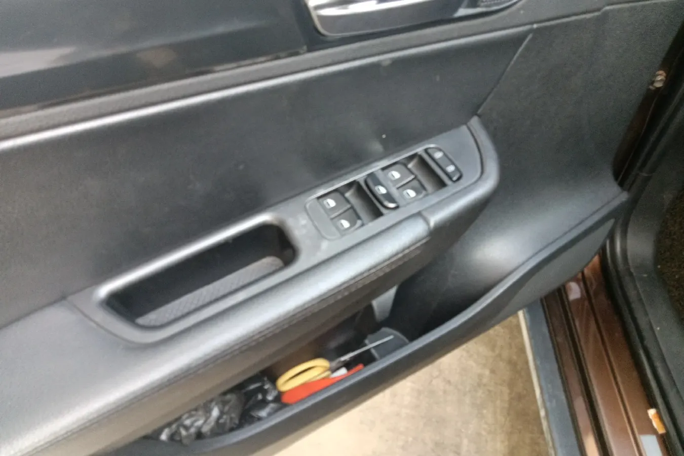 2014 Brilliance Auto V5 1.5T 150HP L4 5AT,autocango,china used car exporter,china ev exporter,chinese used car exporter,chinese used ev exporter