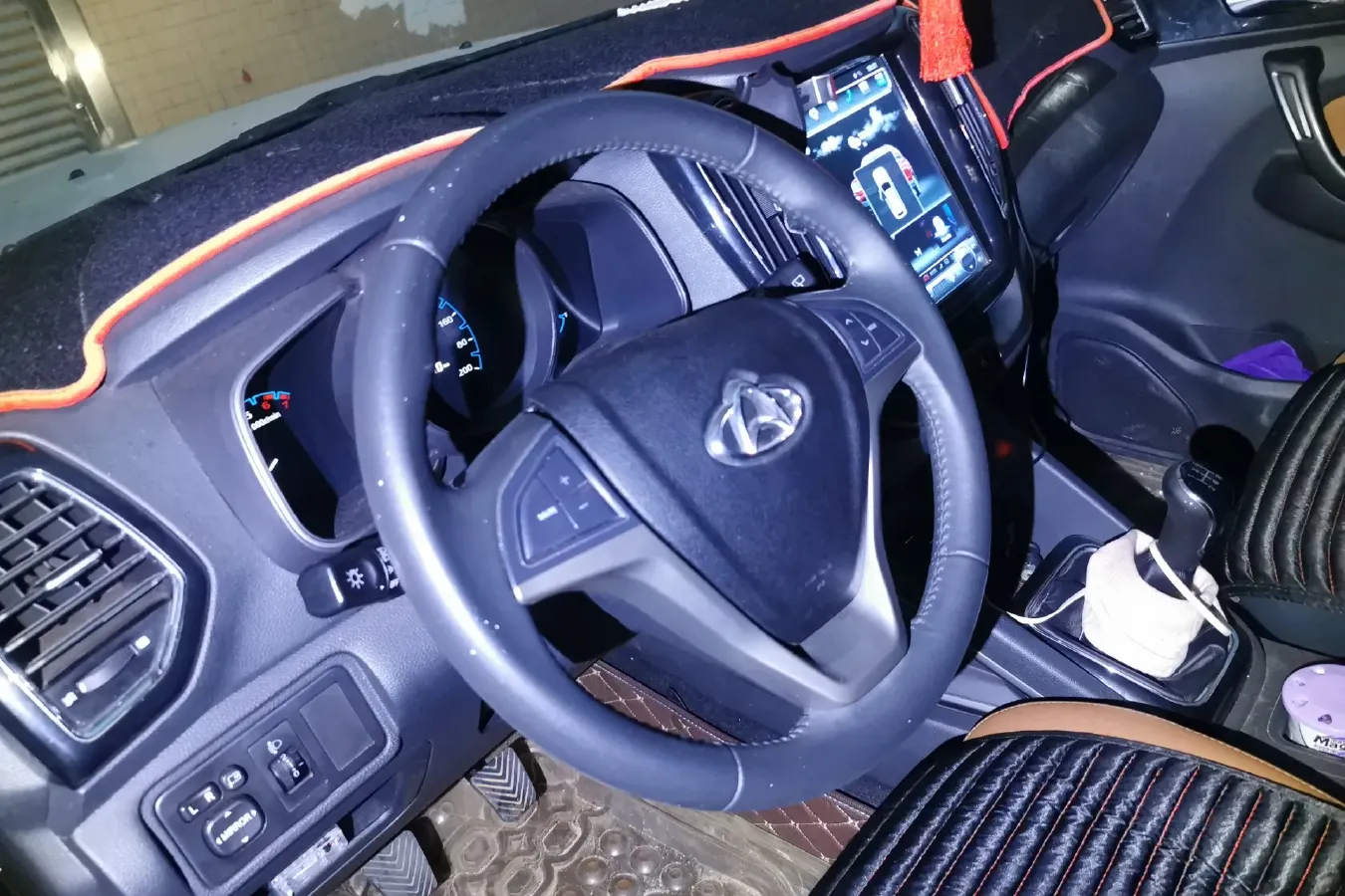 2019 ChangAn Oshan CX70 1.6L 117HP L4 5MT,autocango,china used car exporter,china ev exporter,chinese used car exporter,chinese used ev exporter