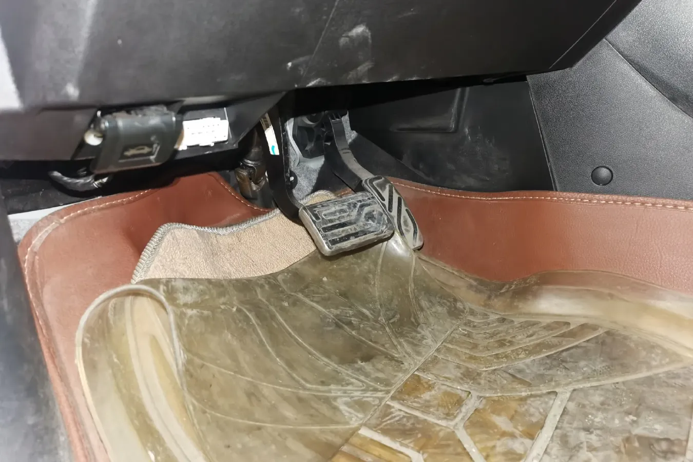 2014 Landwind X5 2.0T 190HP L4 8AT,autocango,china used car exporter,china ev exporter,chinese used car exporter,chinese used ev exporter