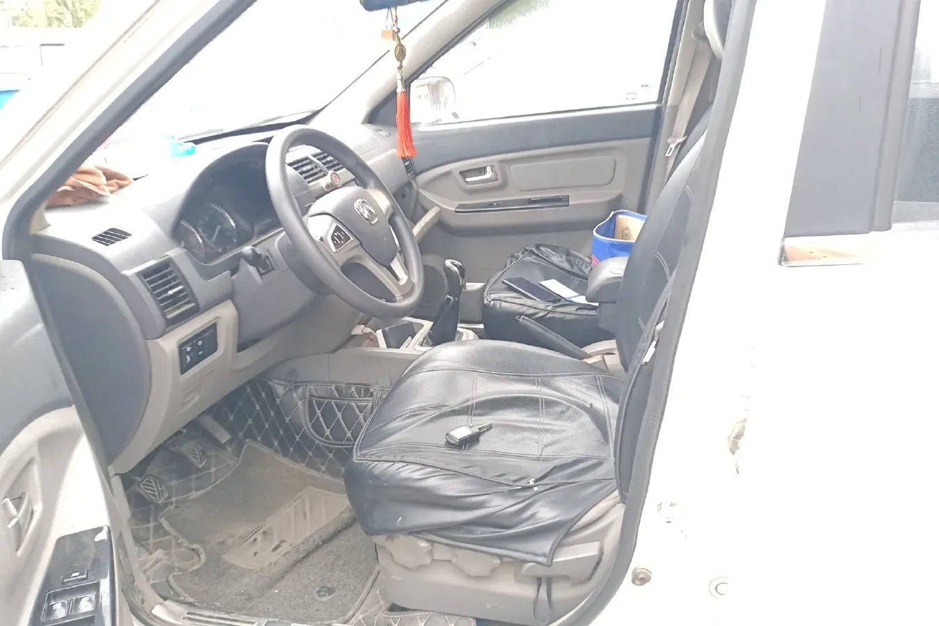 2014 BAIC WeiWang M20 1.5L 106HP L4 5MT,autocango,china used car exporter,china ev exporter,chinese used car exporter,chinese used ev exporter