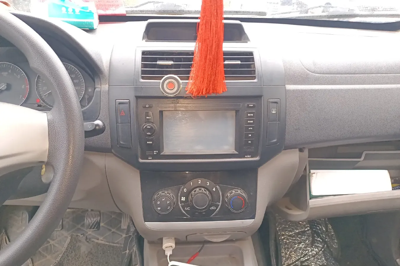 2014 BAIC WeiWang M20 1.5L 106HP L4 5MT,autocango,china used car exporter,china ev exporter,chinese used car exporter,chinese used ev exporter