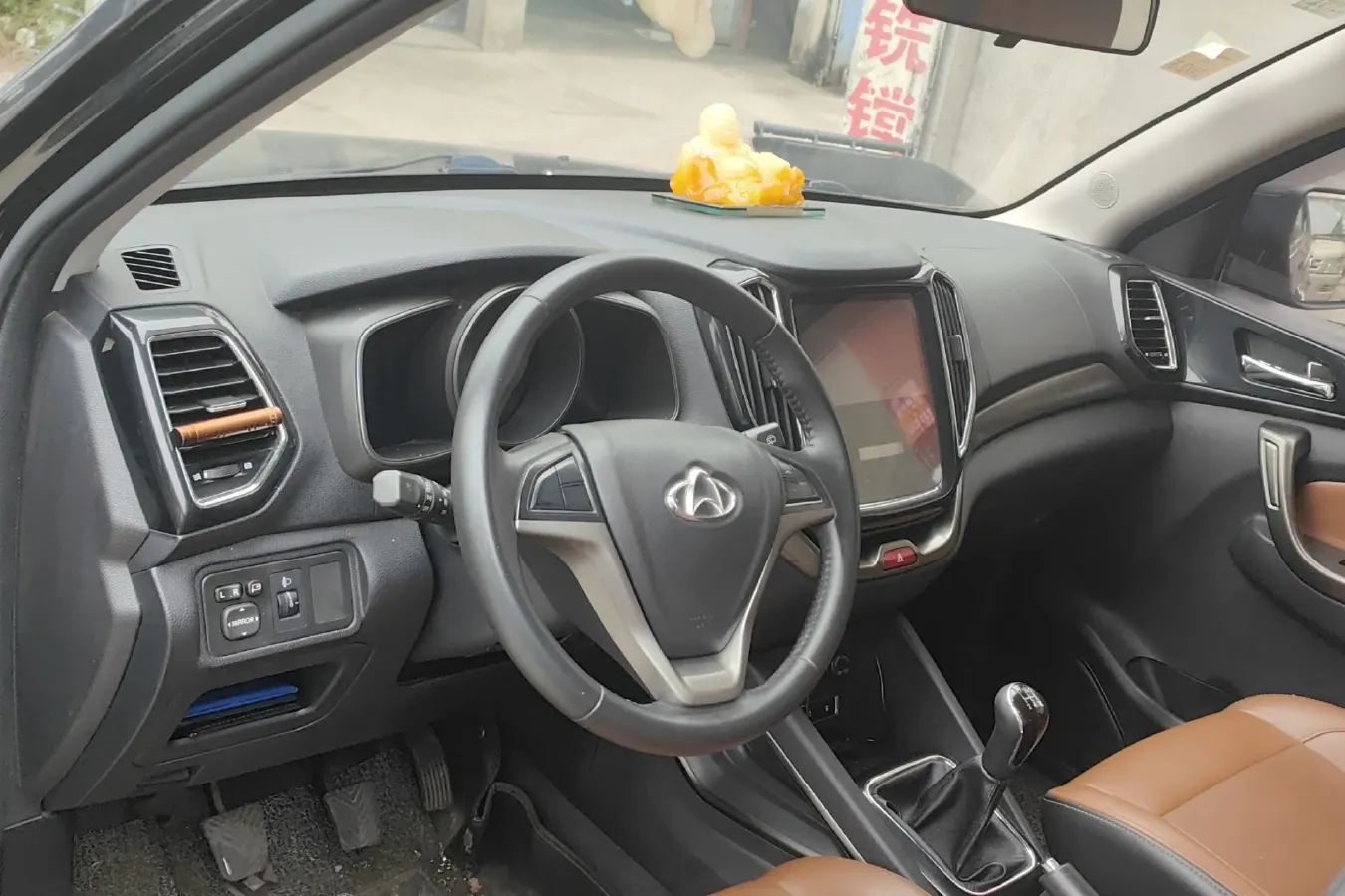 2016 ChangAn Oshan CX70 1.6L 117HP L4 5MT,autocango,china used car exporter,china ev exporter,chinese used car exporter,chinese used ev exporter