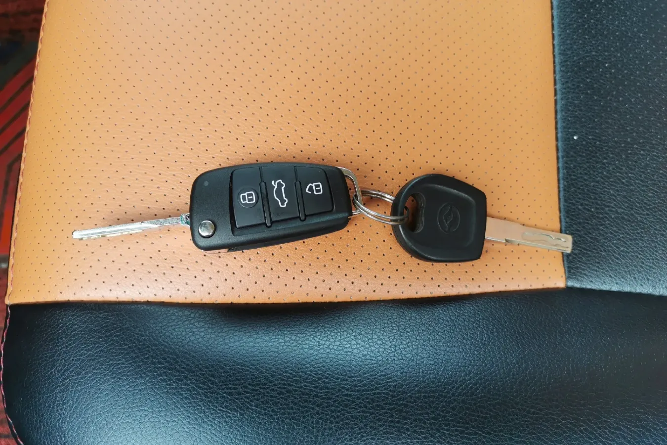 2018 HuangHai N2 2.5T 129HP L4 6MT,autocango,china used car exporter,china ev exporter,chinese used car exporter,chinese used ev exporter