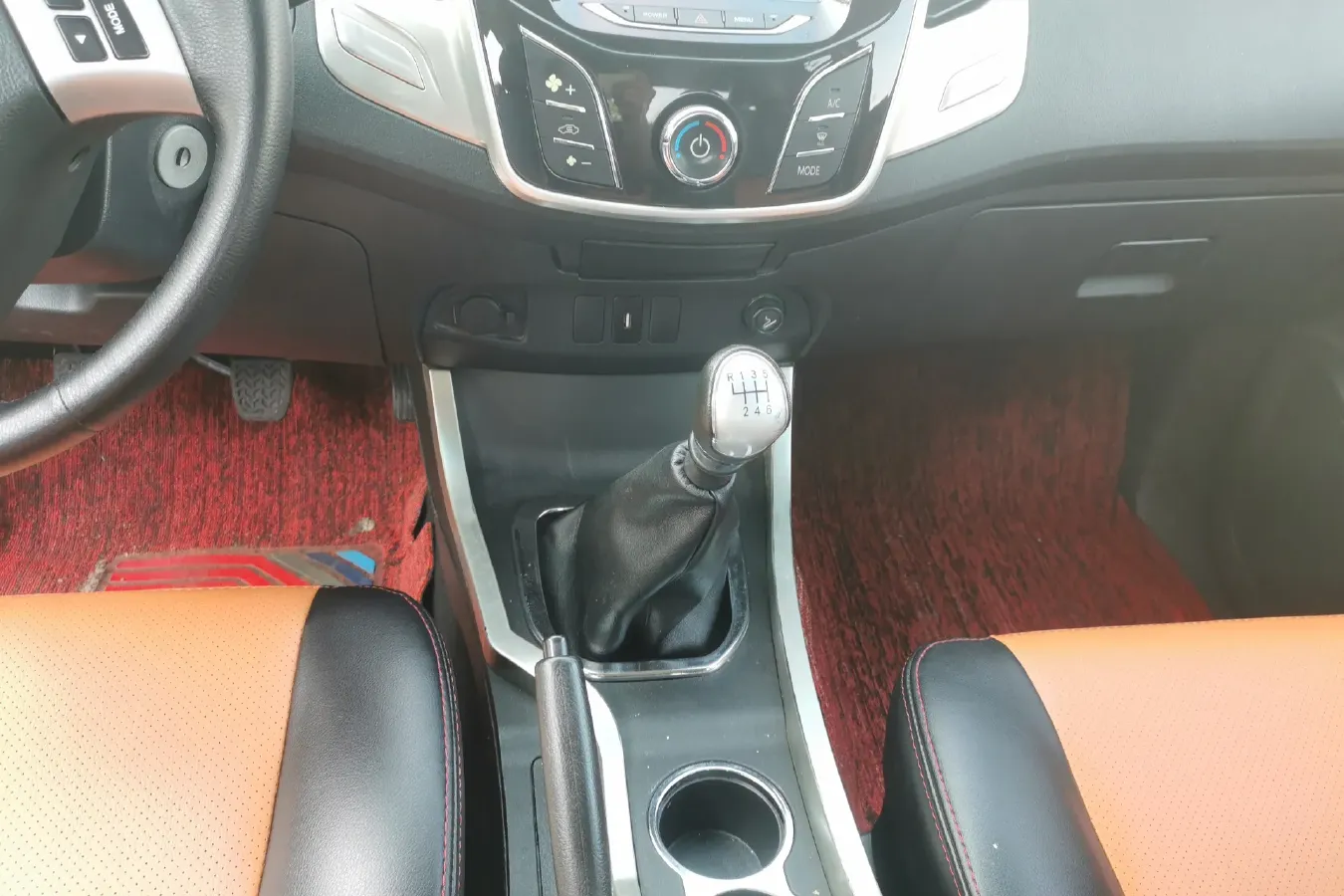 2018 HuangHai N2 2.5T 129HP L4 6MT,autocango,china used car exporter,china ev exporter,chinese used car exporter,chinese used ev exporter