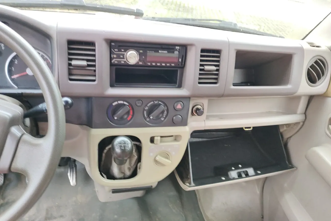 2010 Suzuki Landy 1.2L 95HP L4 5MT,autocango,china used car exporter,china ev exporter,chinese used car exporter,chinese used ev exporter