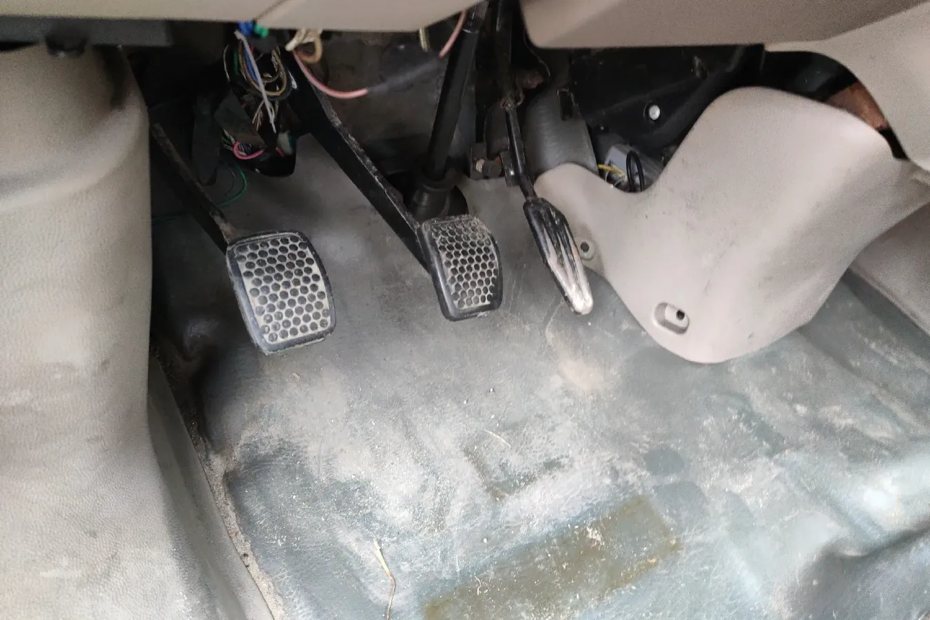 2010 Suzuki Landy 1.2L 95HP L4 5MT,autocango,china used car exporter,china ev exporter,chinese used car exporter,chinese used ev exporter