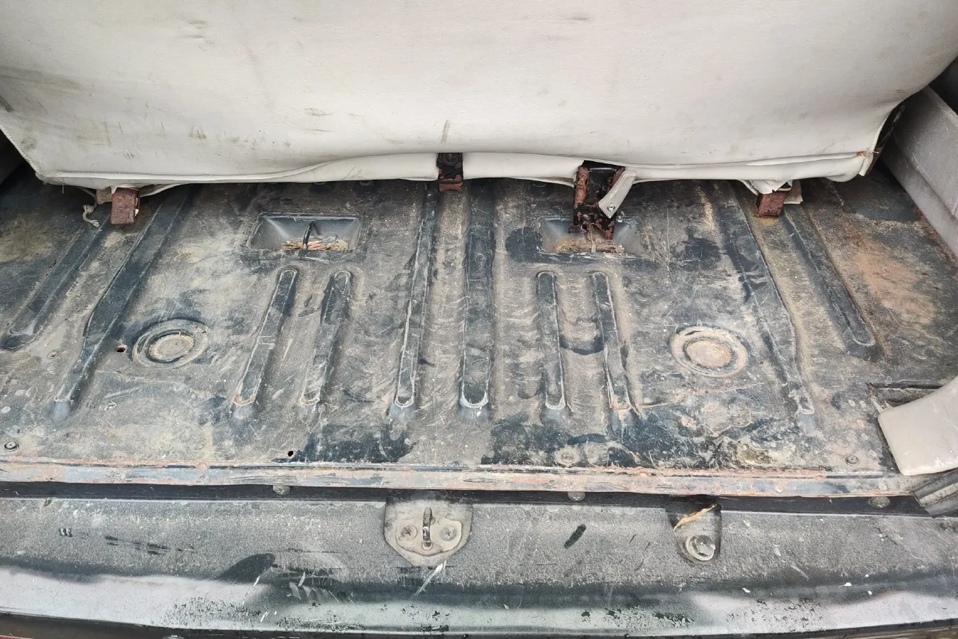 2010 Suzuki Landy 1.2L 95HP L4 5MT,autocango,china used car exporter,china ev exporter,chinese used car exporter,chinese used ev exporter