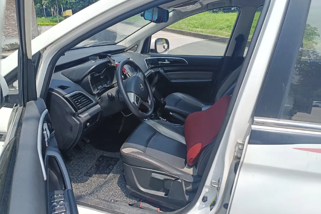 2015 BAIC Hyosow H3 1.5L 113HP L4 5MT,autocango,china used car exporter,china ev exporter,chinese used car exporter,chinese used ev exporter