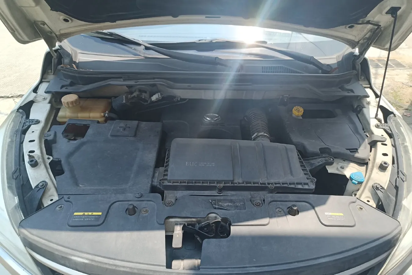 2015 BAIC Hyosow H3 1.5L 113HP L4 5MT,autocango,china used car exporter,china ev exporter,chinese used car exporter,chinese used ev exporter