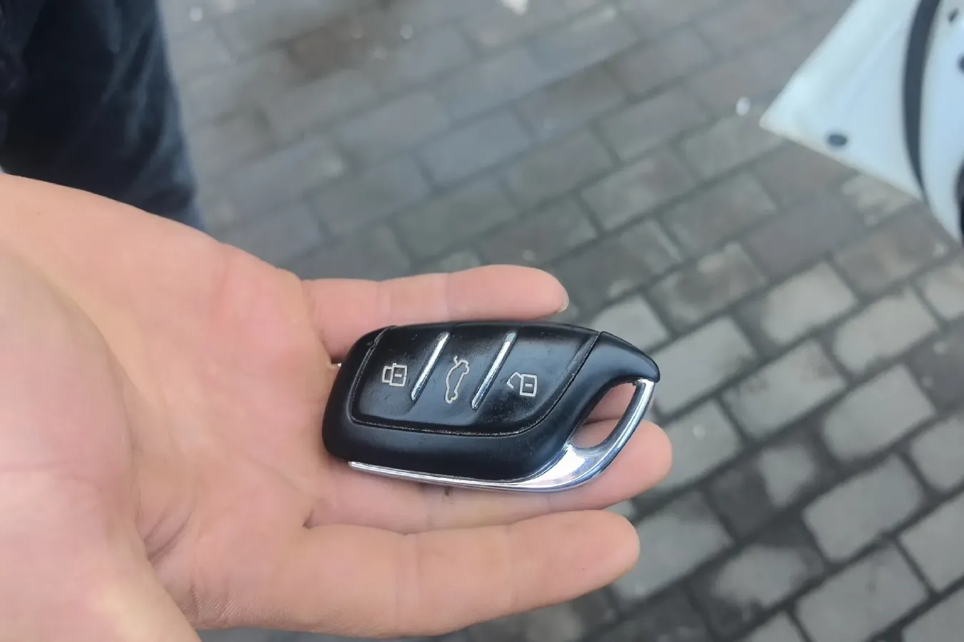 2020 Rising Auto ER6 BEV 69.9KWH,autocango,china used car exporter,china ev exporter,chinese used car exporter,chinese used ev exporter