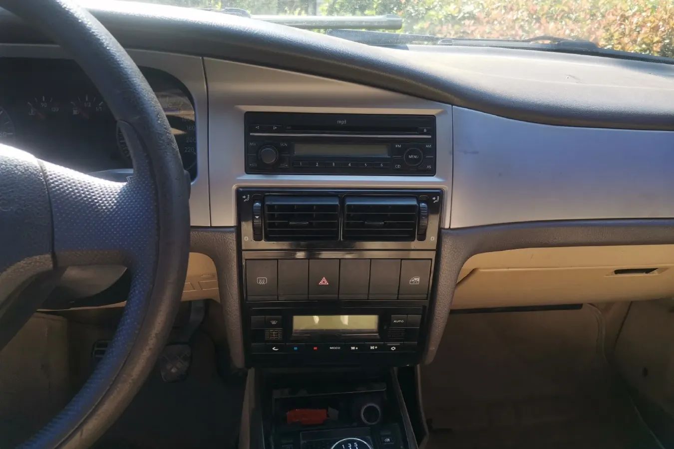 2008 Volkswagen Santana Vista 1.8L 101HP L4 5MT,autocango,china used car exporter,china ev exporter,chinese used car exporter,chinese used ev exporter