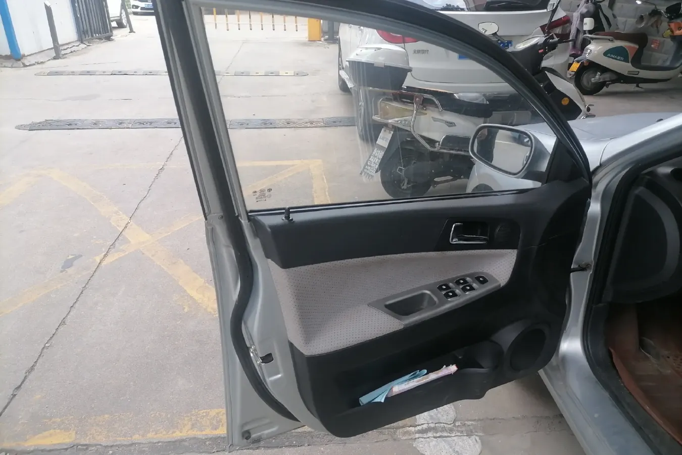 2010 Brilliance Auto JunJie FRV 1.3L 88HP L4 5MT,autocango,china used car exporter,china ev exporter,chinese used car exporter,chinese used ev exporter