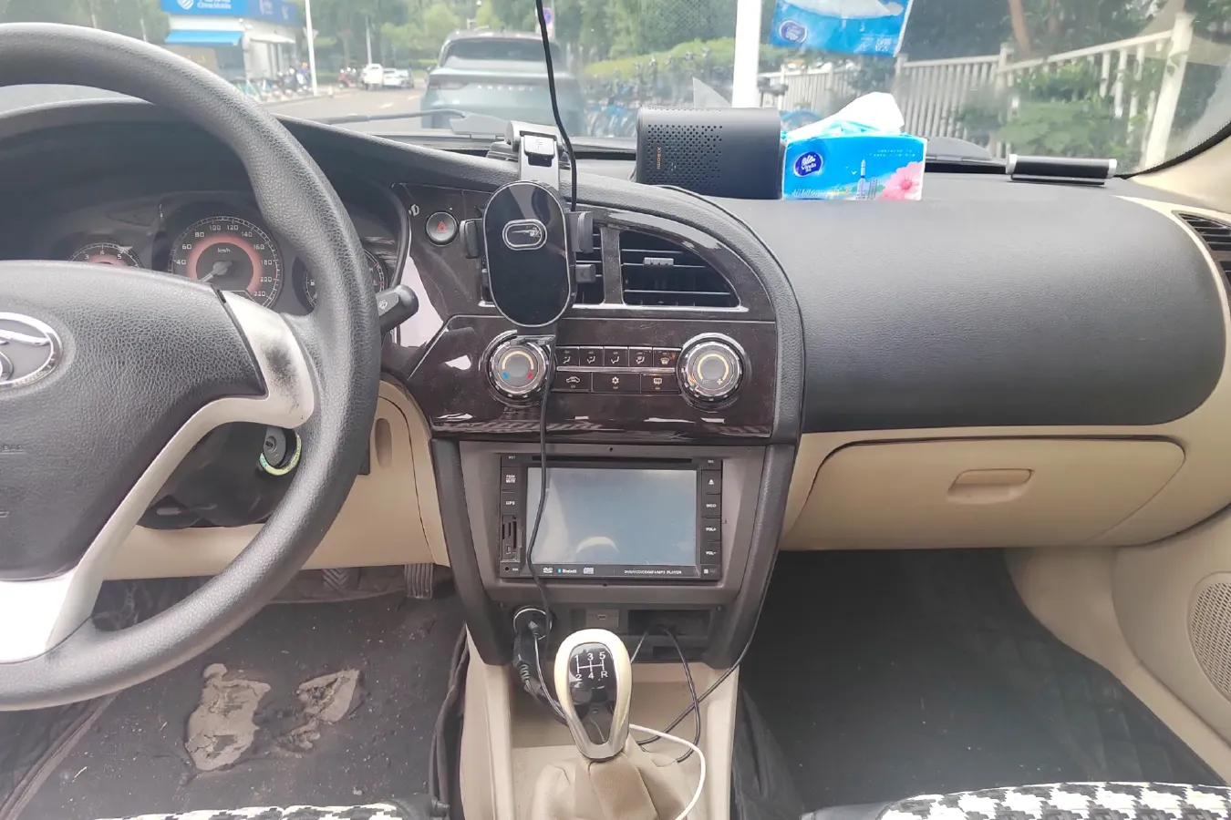 2014 Soueast V3 1.5L 120HP L4 5MT,autocango,china used car exporter,china ev exporter,chinese used car exporter,chinese used ev exporter