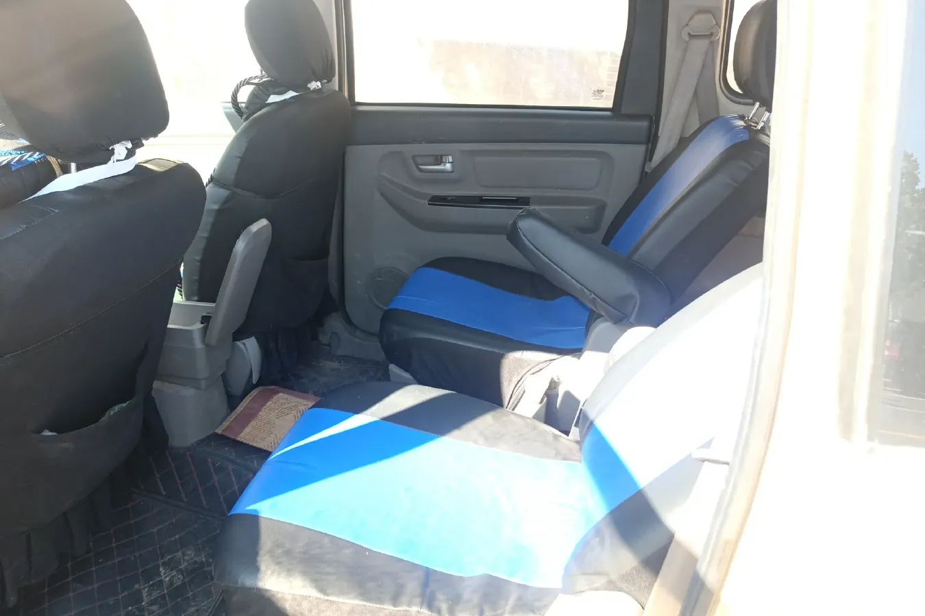 2013 BAIC WeiWang M20 1.5L 106HP L4 5MT,autocango,china used car exporter,china ev exporter,chinese used car exporter,chinese used ev exporter