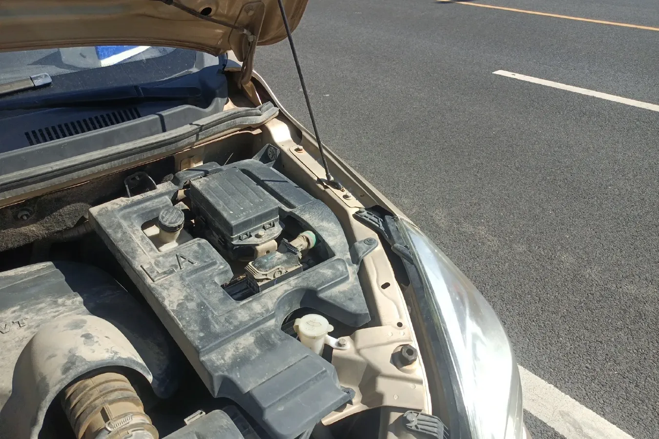 2013 BAIC WeiWang M20 1.5L 106HP L4 5MT,autocango,china used car exporter,china ev exporter,chinese used car exporter,chinese used ev exporter